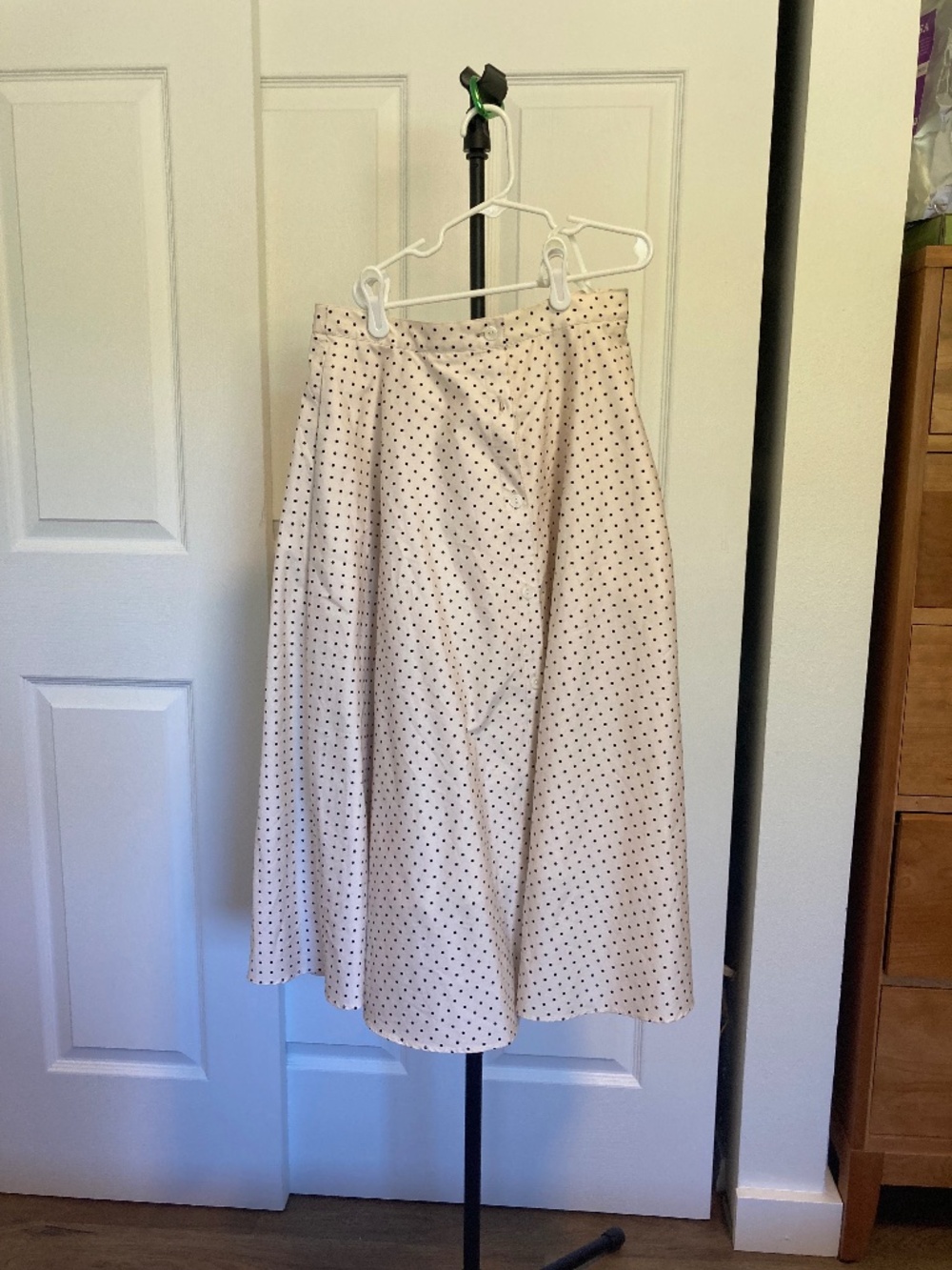 Uniqlo polka dot midi skirt